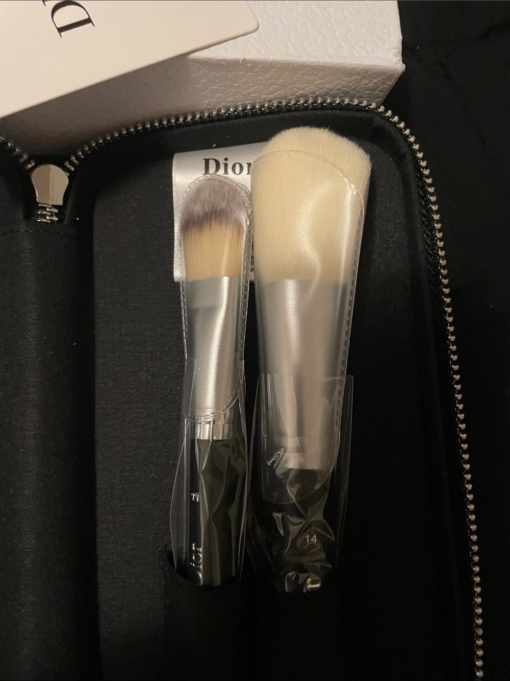Dior Black & Silver Brush Set with Cream Bristles - Picture 3 of 17